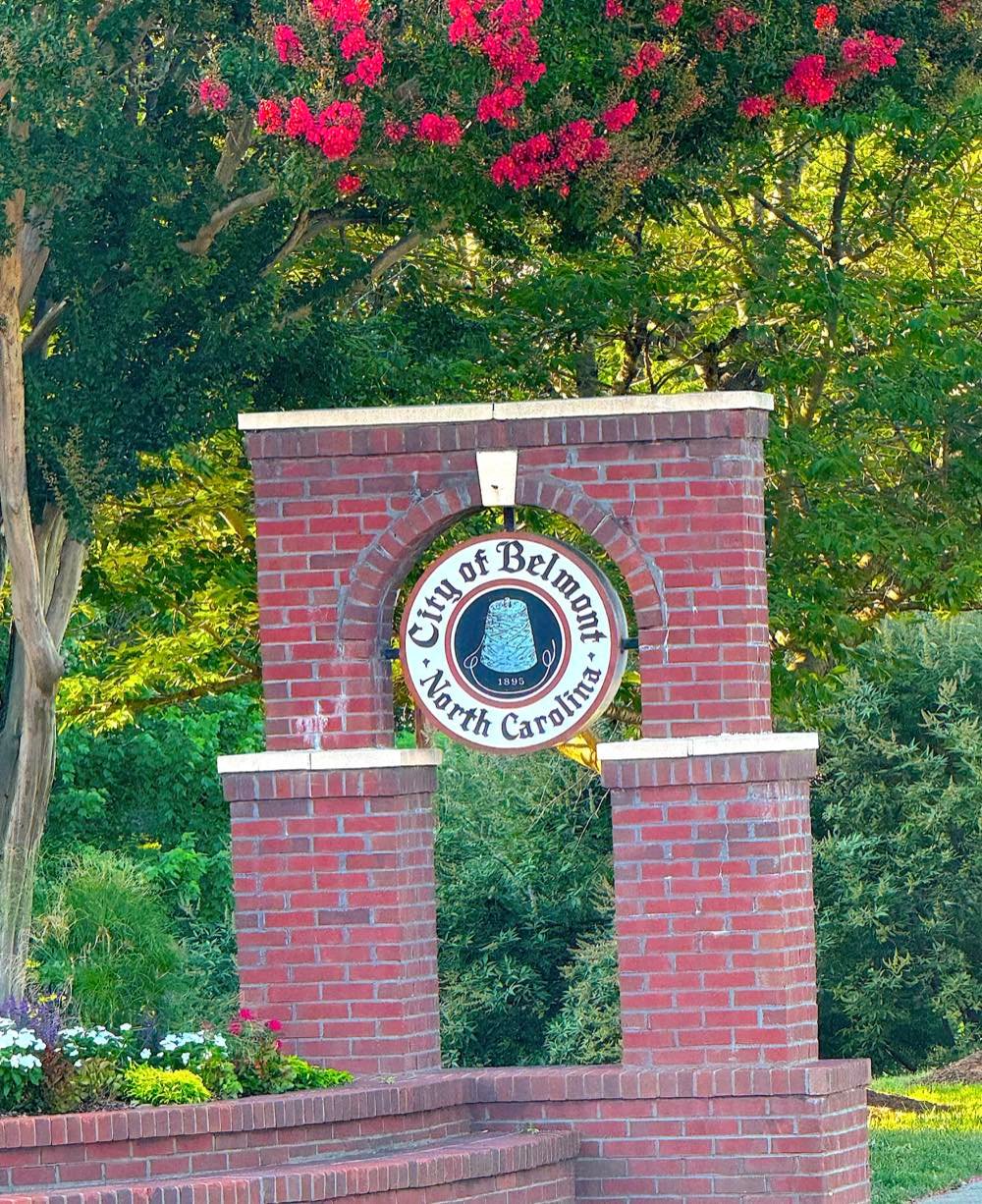 City of Belmont, NC welcome sign near the town's historic neighborhoods